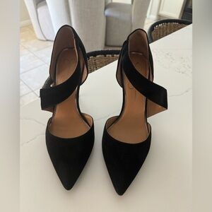 Jessica Simpson Black High Heel